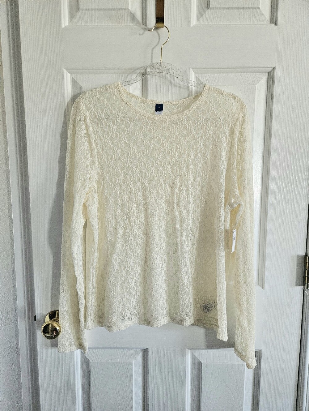 NWT Old Navy Long Sleeve Lace Crew Neck Top- Creme De La Creme